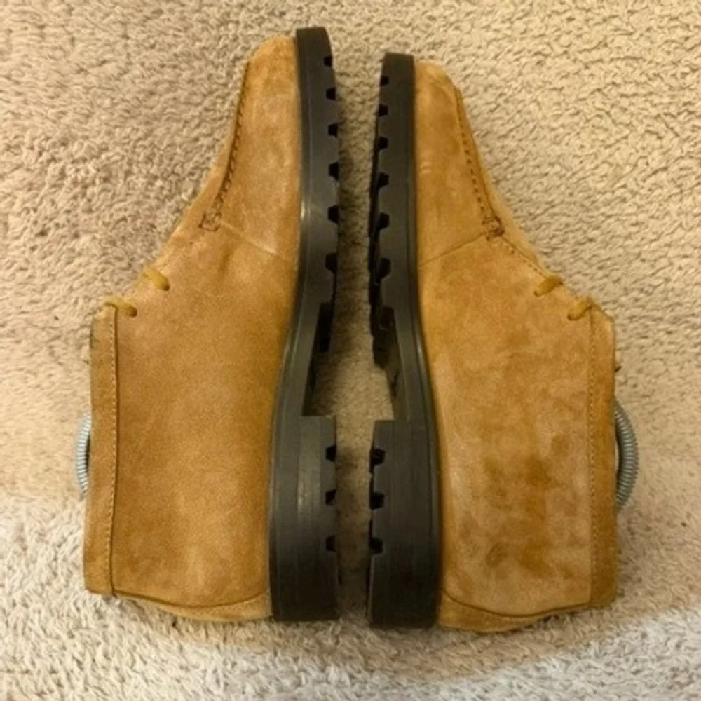 Santoni Moc-Toe Lace Up Suede Chukka Boots Mens Tan Lug Sole Made In Italy EUC